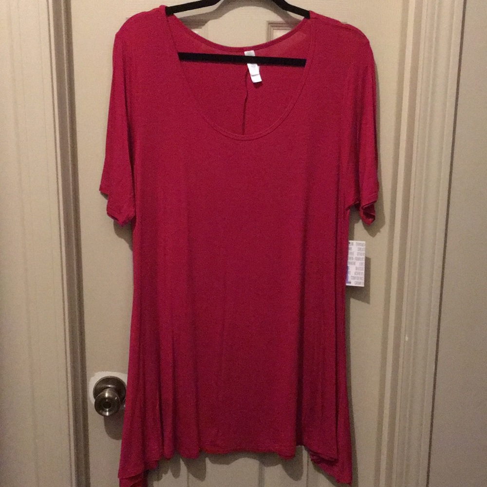 Perfect T Large Solid deep pink almost red